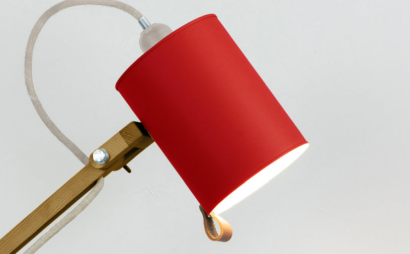 crop=color&color=rojo-claro&acabado-de-madera=caramelo&color-de-cable=beige|776d80c4d0ef8d3fb704097f93e2644b