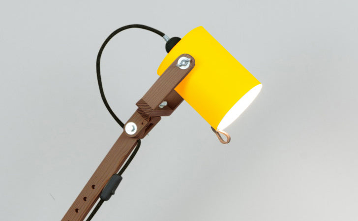 crop=color&color=amarillo-claro&acabado-de-madera=cafe&color-de-cable=negro|557d0c88205e0b32ce076d91b8baa287