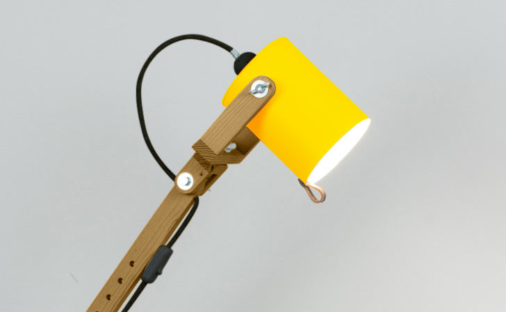 crop=color&color=amarillo-claro&acabado-de-madera=caramelo&color-de-cable=negro|4603e8f6d8d5189ece0164d37ff34e92