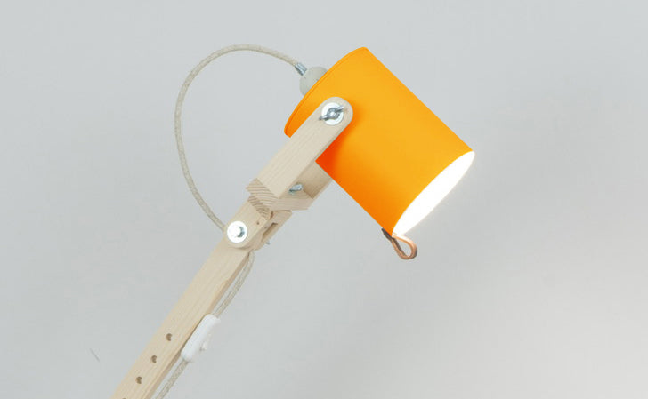 crop=color&color=amarillo-yema&acabado-de-madera=natural&color-de-cable=beige|fe8c8e43d11210c44f64095b3f9d5ef3