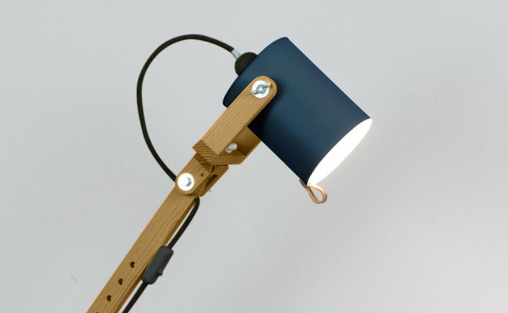 crop=color&color=azul-oscuro&acabado-de-madera=caramelo&color-de-cable=negro|32bc980ebed9f56370b97ab759c4736e