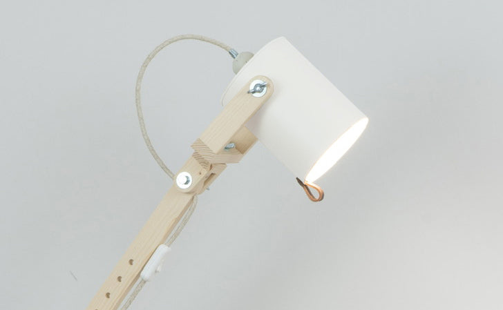 crop=color&color=blanco-mate&acabado-de-madera=natural&color-de-cable=beige|34f3cf1de2f36f47660388476dc99286