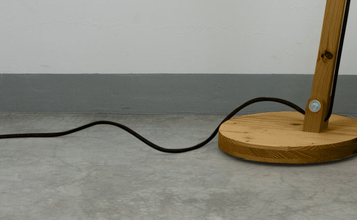 crop=color-de-cable&color=gris-azulado&acabado-de-madera=caramelo&color-de-cable=negro|e8c6c99c6fd4f911f9bfb38e88261ad7