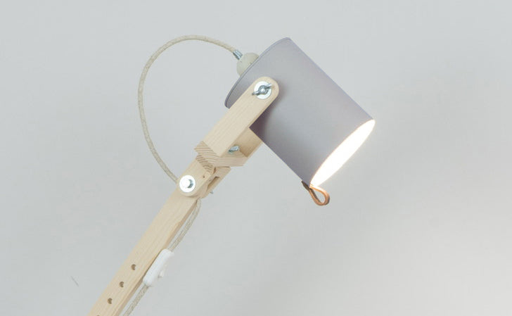 crop=color&color=gris-perla&acabado-de-madera=natural&color-de-cable=beige|e7f082d7ea7c94a3d12432df5fc655e9