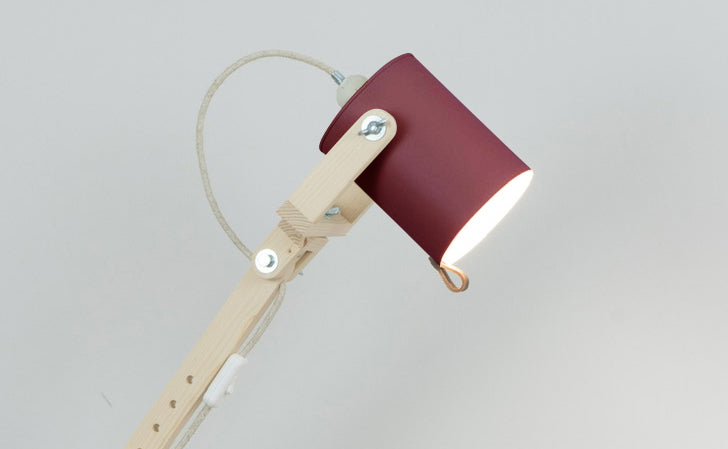 crop=color&color=morado&acabado-de-madera=natural&color-de-cable=beige|d1d26d67e409a18c7faa83248a7547b0
