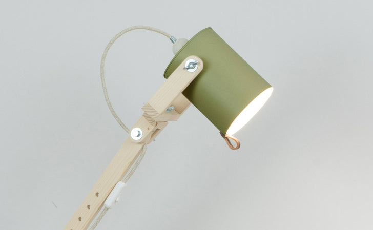 crop=color&color=verde-bonsai&acabado-de-madera=natural&color-de-cable=beige|e3a9b1007dd732c8096961cfba26d2ce