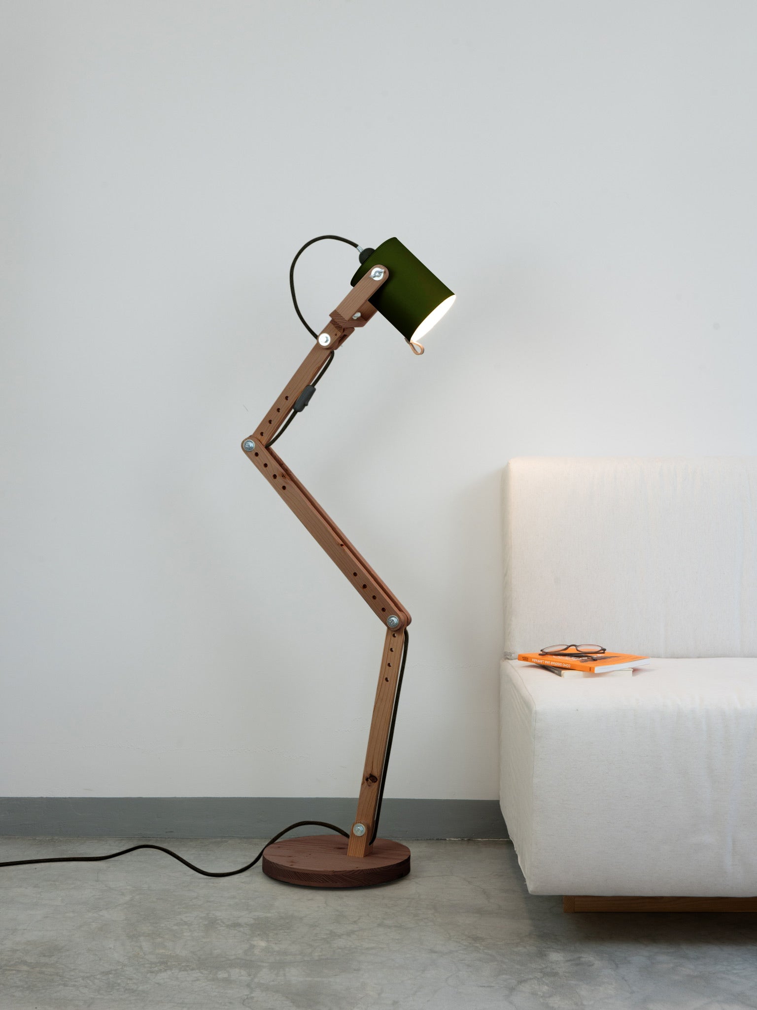 color=verde-borneo&acabado-de-madera=cafe&color-de-cable=negro|fcbcb915429ea2ae4a4141fc27ccc604