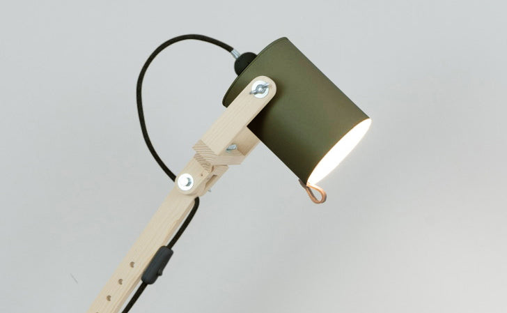 crop=color&color=verde-comarca&acabado-de-madera=natural&color-de-cable=negro|c3e3b9f11549bb5ecd61e376a2a51573