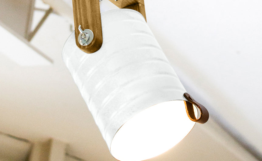 crop=color&tamano=l&color=blanco-mate&acabado-de-madera=caramelo&color-de-cable=beige|582dccd2bfeef54c57117fce302494e6
