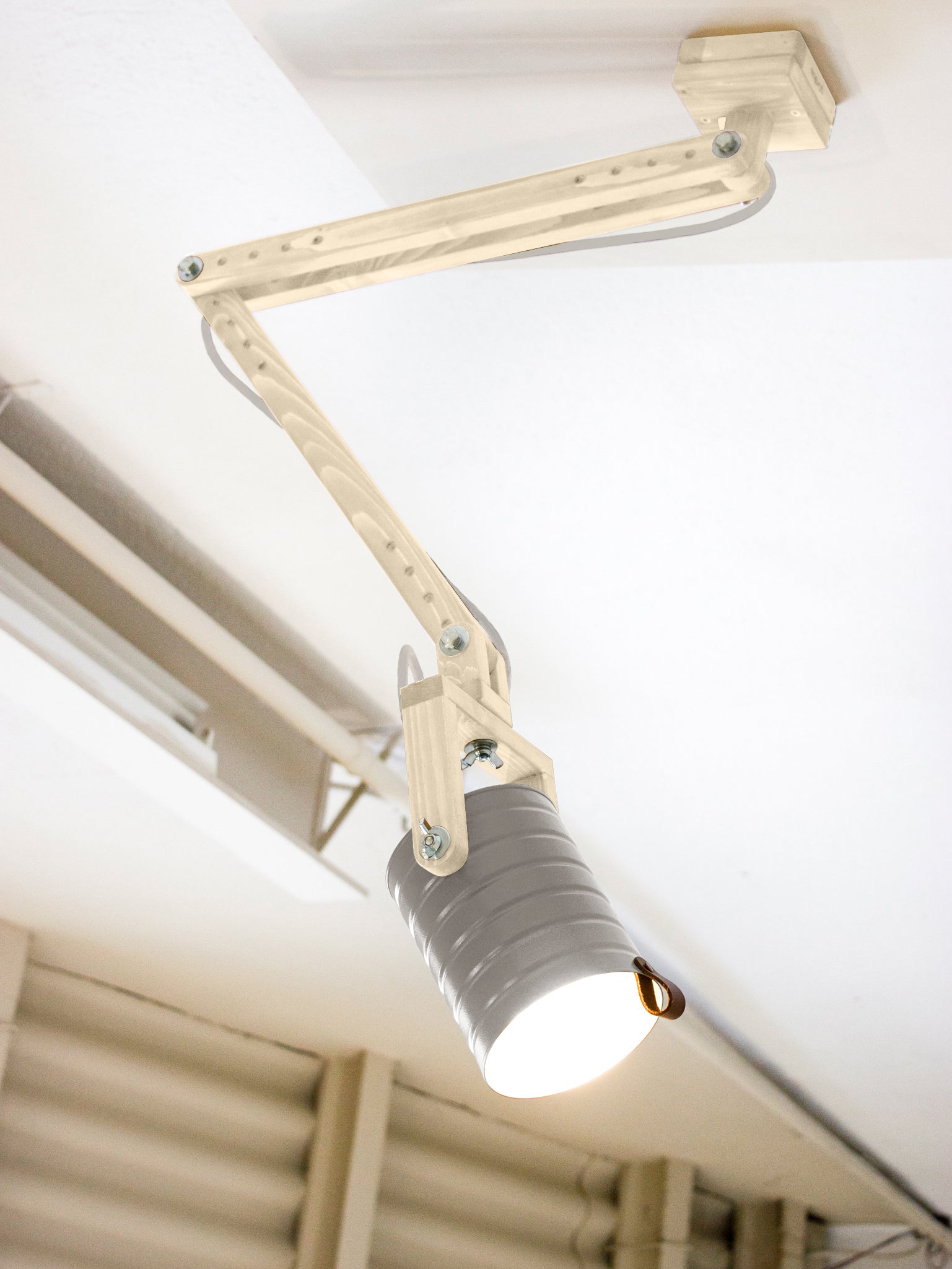 tamano=l&color=gris-koala&acabado-de-madera=natural&color-de-cable=beige|9480b2b642ab3be956c583bca68ba666