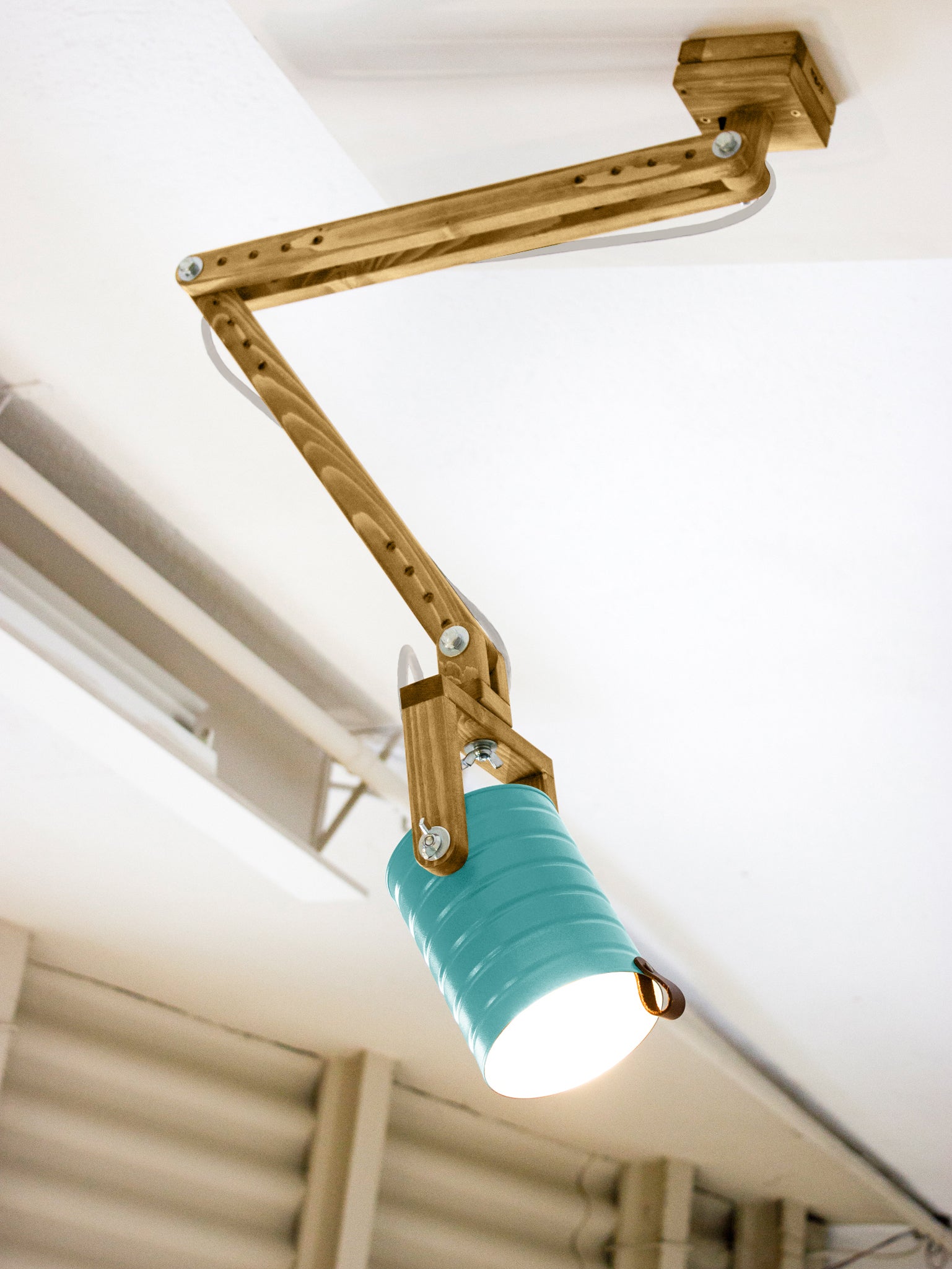 tamano=l&color=verde-bali&acabado-de-madera=caramelo&color-de-cable=beige|cb91b3f8096943d60f91d3b7f0cc68c5