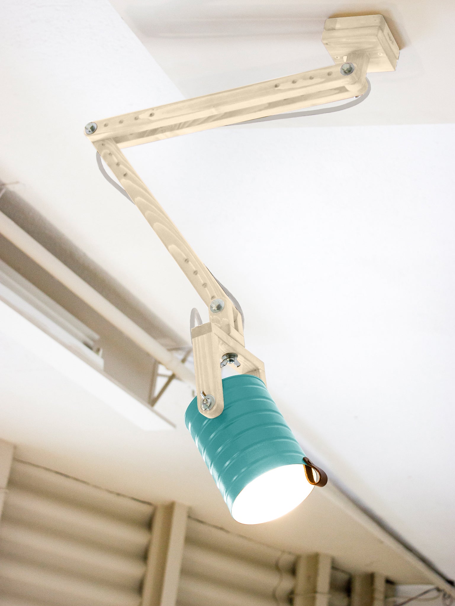 tamano=l&color=verde-bali&acabado-de-madera=natural&color-de-cable=beige|f185e10ef9f545e0db31f6c1faec3ad4