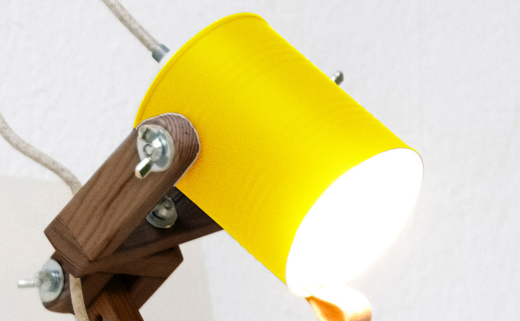 crop=color&tamano=m&color=amarillo-claro&acabado-de-madera=cafe&color-de-cable=beige|a9b173d5c69132c79ff5d077a116ac40