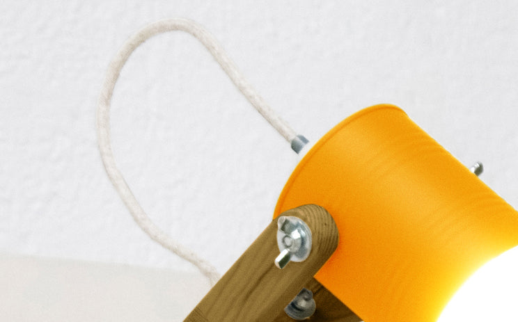 crop=color-de-cable&tamano=m&color=amarillo-yema&acabado-de-madera=caramelo&color-de-cable=beige|c5055bdc847d34cb63aa12dd88fcd715