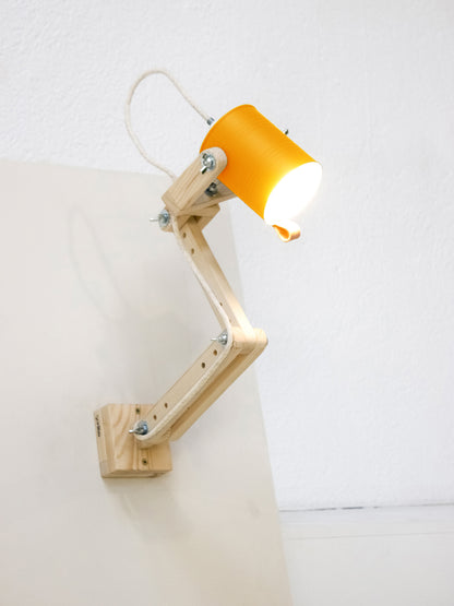 tamano=m&color=amarillo-yema&acabado-de-madera=natural&color-de-cable=beige|36387a6729a7517ab1a7ecd11352ff72