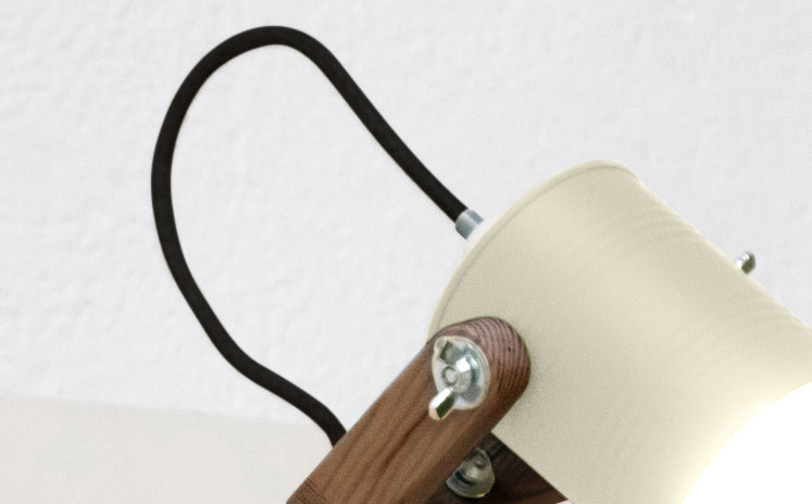 crop=color-de-cable&tamano=m&color=blanco-hueso&acabado-de-madera=cafe&color-de-cable=negro|25ac20377b5a8f3c57e47921b2091686
