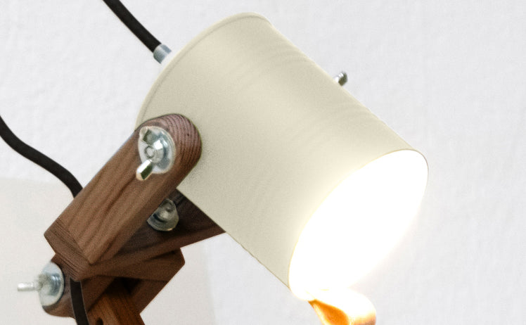 crop=color&tamano=m&color=blanco-hueso&acabado-de-madera=cafe&color-de-cable=negro|25ac20377b5a8f3c57e47921b2091686