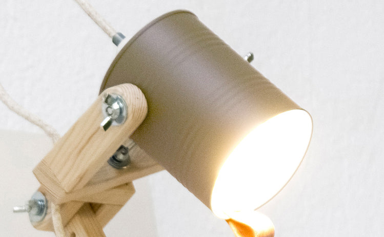 crop=color&tamano=m&color=gris-koala&acabado-de-madera=natural&color-de-cable=beige|9e08c2e7b77c361825aa2d0992af2b54