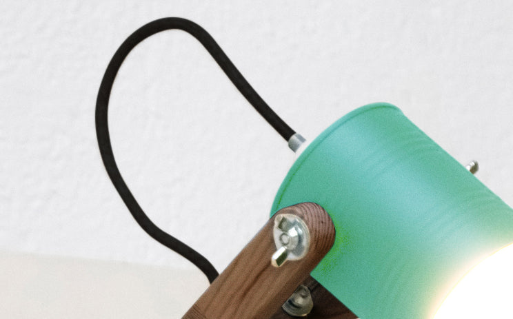crop=color-de-cable&tamano=m&color=verde-bali&acabado-de-madera=cafe&color-de-cable=negro|a67ec6fe5c3535b48992acbd65852673