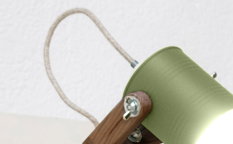 crop=color-de-cable&tamano=m&color=verde-bonsai&acabado-de-madera=cafe&color-de-cable=beige|81309f8a4844753e6940055c0bff13df