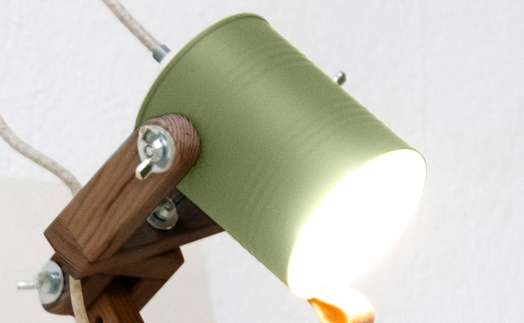 crop=color&tamano=m&color=verde-bonsai&acabado-de-madera=cafe&color-de-cable=beige|81309f8a4844753e6940055c0bff13df