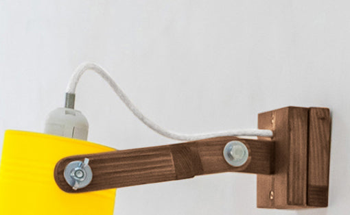 crop=color-de-cable&tamano=s&color=amarillo-claro&acabado-de-madera=cafe&color-de-cable=beige|b881dc8870cec3fd4431cda240709d6b