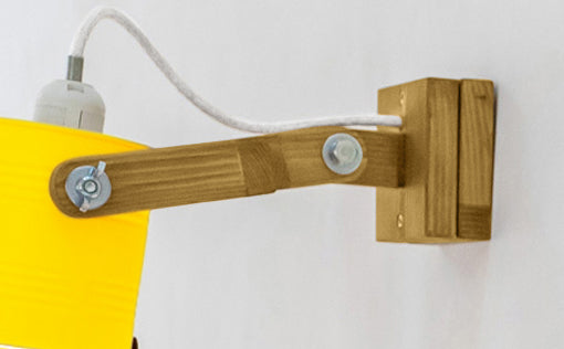 crop=acabado-de-madera&tamano=s&color=amarillo-claro&acabado-de-madera=caramelo&color-de-cable=beige|17c0abf3c74cd61a4ac6d1363bd32a88