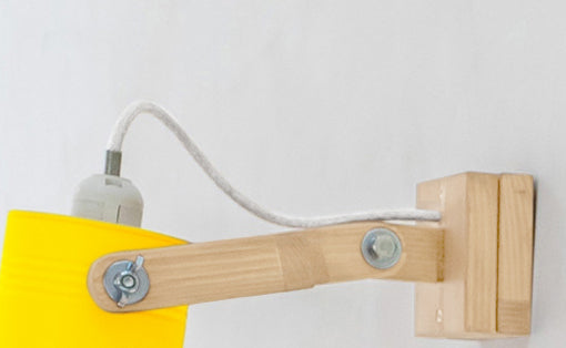 crop=color-de-cable&tamano=s&color=amarillo-claro&acabado-de-madera=natural&color-de-cable=beige|390bde44e8e05c16b9cae86f33002ce0