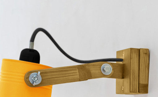 crop=color-de-cable&tamano=s&color=amarillo-yema&acabado-de-madera=caramelo&color-de-cable=negro|f0535348d4e847be4b9f6c6cc1623de6