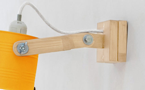 crop=acabado-de-madera&tamano=s&color=amarillo-yema&acabado-de-madera=natural&color-de-cable=beige|8e49074be951c8f8db459eaaf76727f9