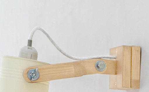 crop=color-de-cable&tamano=s&color=blanco-hueso&acabado-de-madera=natural&color-de-cable=beige|698b3273838f1223a97a7dfec1528e0d