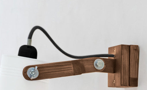 crop=color-de-cable&tamano=s&color=blanco-mate&acabado-de-madera=cafe&color-de-cable=negro|21340ead895d4a02d21c3776ce26718b