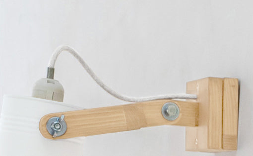 crop=color-de-cable&tamano=s&color=blanco-mate&acabado-de-madera=natural&color-de-cable=beige|6b9394a853cc77a152443b3dad34018e