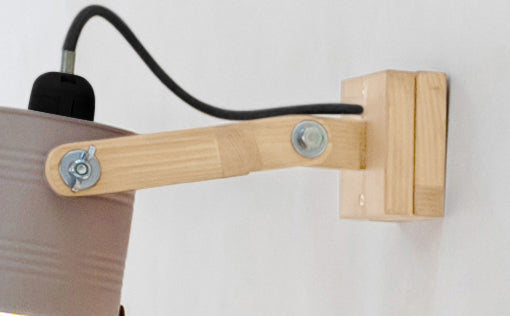 crop=acabado-de-madera&tamano=s&color=gris-koala&acabado-de-madera=natural&color-de-cable=negro|acdf50ff4a4bc0937032b01febbf5a48