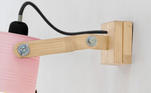 crop=acabado-de-madera&tamano=s&color=rosa-palo&acabado-de-madera=natural&color-de-cable=negro|7dc06519d8d227c9ee3652bc00ac8eb6