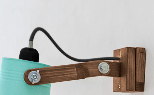 crop=color-de-cable&tamano=s&color=verde-bali&acabado-de-madera=cafe&color-de-cable=negro|6be2d88047a29ba81136cc9b30616523