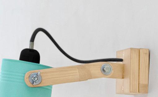 crop=color-de-cable&tamano=s&color=verde-bali&acabado-de-madera=natural&color-de-cable=negro|5114ae874a9afeb27cff8e4ca9cdb80f