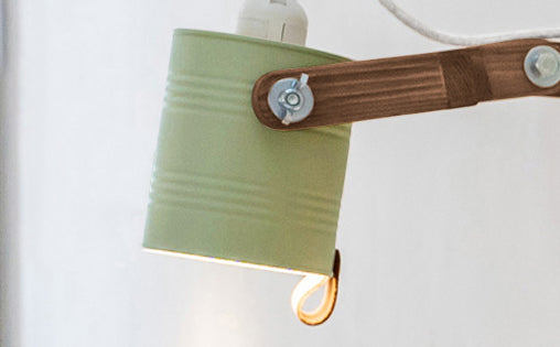 crop=color&tamano=s&color=verde-bonsai&acabado-de-madera=cafe&color-de-cable=beige|018f137b994151af46cb5cca85650510