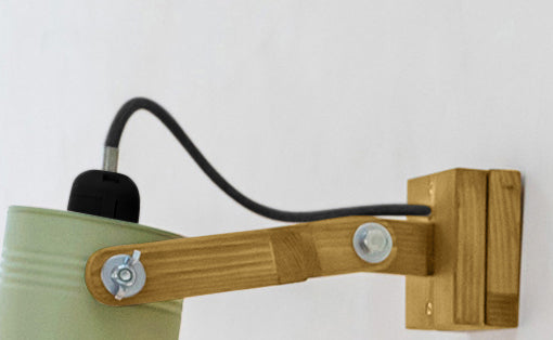 crop=color-de-cable&tamano=s&color=verde-bonsai&acabado-de-madera=caramelo&color-de-cable=negro|da7e484a9ebb38d5f77c248615728441