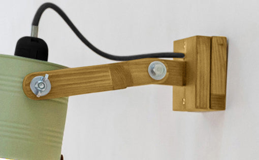 crop=acabado-de-madera&tamano=s&color=verde-bonsai&acabado-de-madera=caramelo&color-de-cable=negro|da7e484a9ebb38d5f77c248615728441