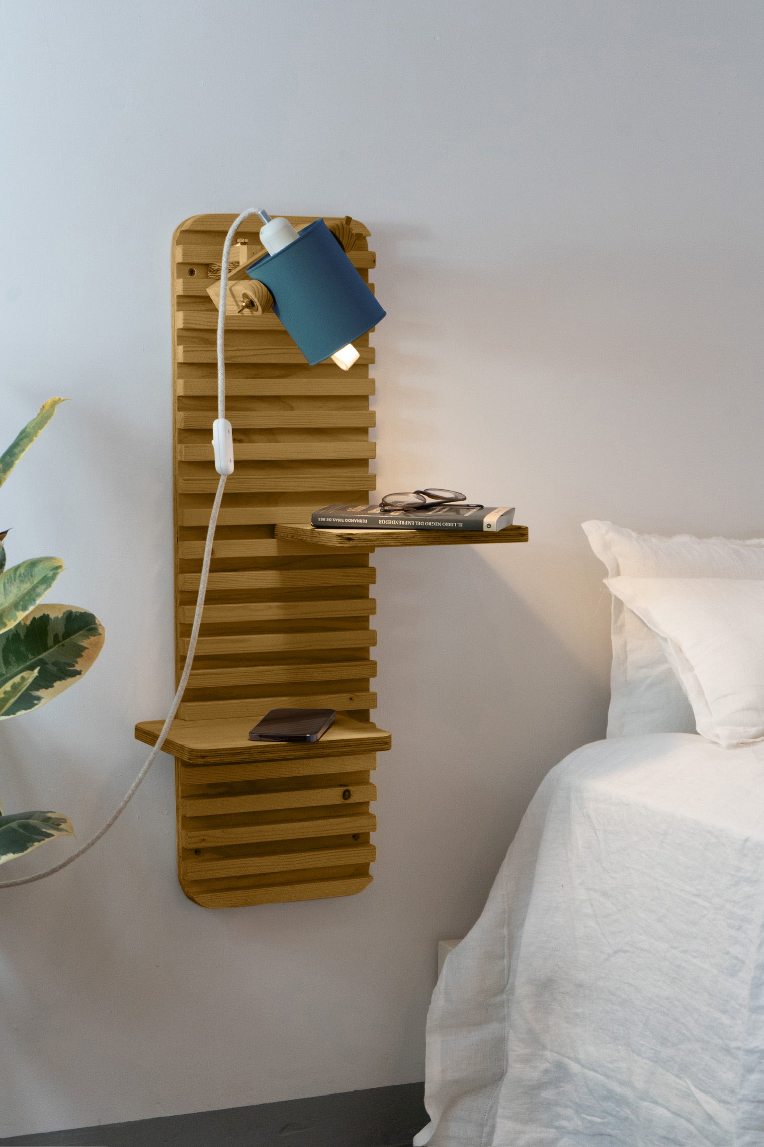 color=azul-oscuro&acabado-de-madera=caramelo&color-de-cable=beige|466172269bbac22c915c5f88b2dce373