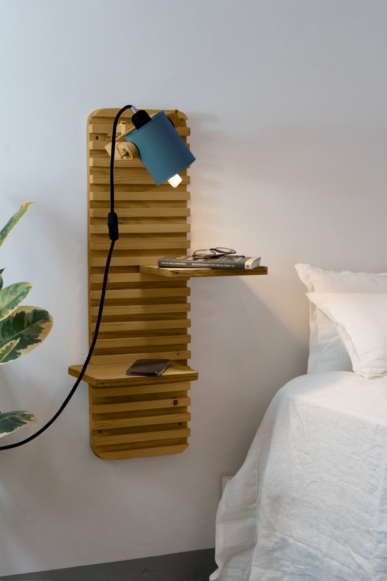 color=azul-oscuro&acabado-de-madera=caramelo&color-de-cable=negro|32bc980ebed9f56370b97ab759c4736e