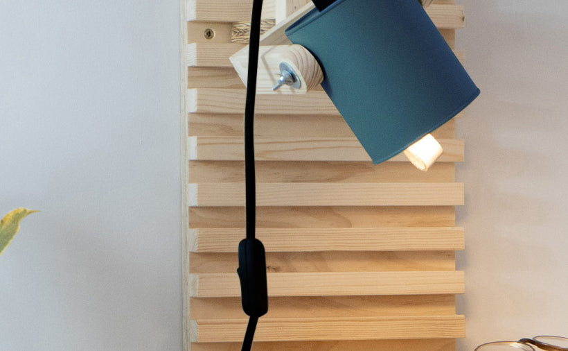 crop=color-de-cable&color=azul-oscuro&acabado-de-madera=natural&color-de-cable=negro|59262782e44c842402a56d557b1959c3