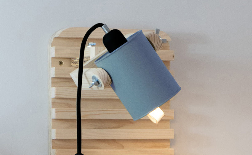 crop=color&color=gris-azulado&acabado-de-madera=natural&color-de-cable=negro|8b2af00a7f807c85e42524a2032b38aa