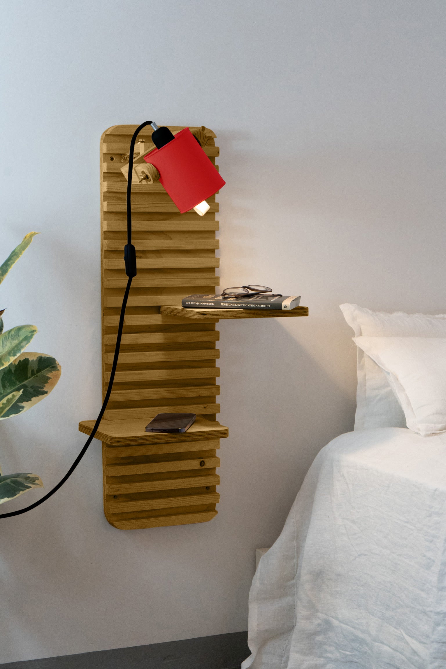 color=rojo-claro&acabado-de-madera=caramelo&color-de-cable=negro|8622690766dcc2e8e56cc87d84a99b4b