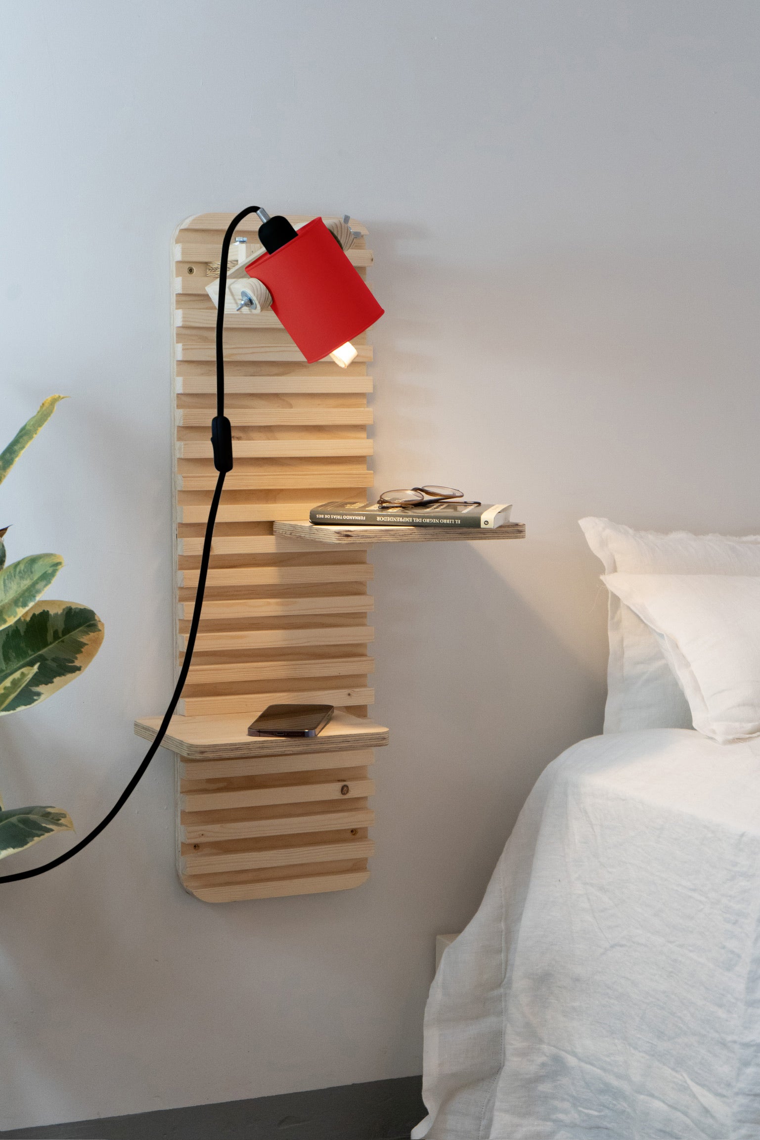 color=rojo-claro&acabado-de-madera=natural&color-de-cable=negro|44cbf8c850cb882db1c904d65251fde0