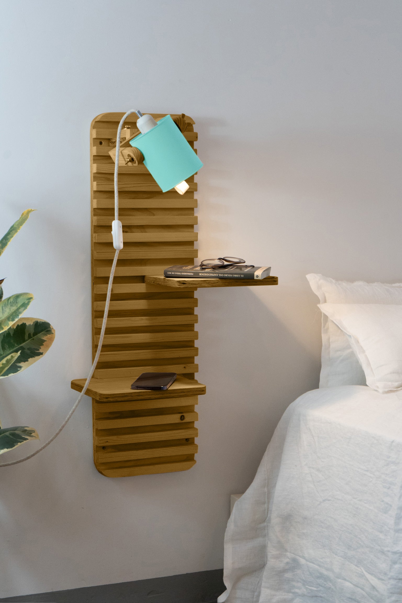 color=verde-bali&acabado-de-madera=caramelo&color-de-cable=beige|0cade4da58a9a14ac92cf4377fdcb848