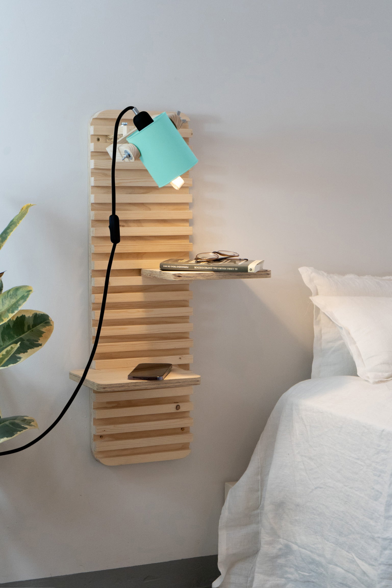color=verde-bali&acabado-de-madera=natural&color-de-cable=negro|466a8c815ada52f1879c6a41be9bf672