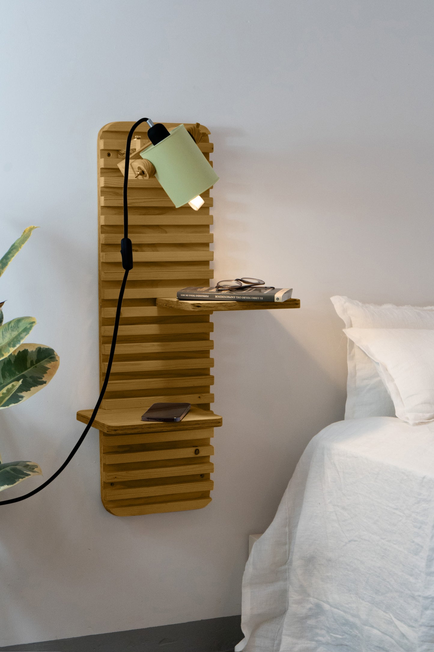 color=verde-bonsai&acabado-de-madera=caramelo&color-de-cable=negro|8aee68183da7f96466dda7fe5db969d3