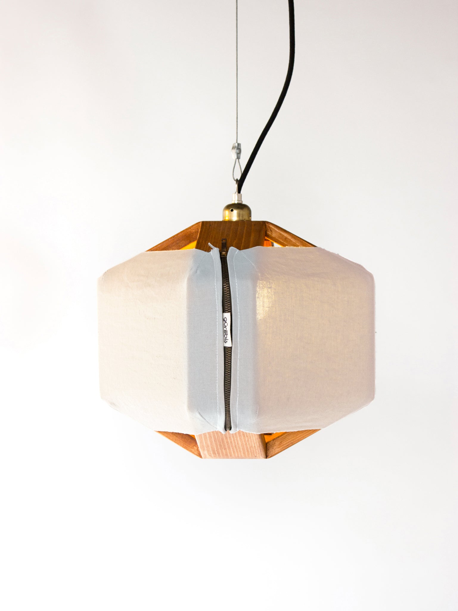 tamano=s&color=beige&acabado-de-madera=cafe&color-de-cable=negro|bf95e2d766b6ef59f0948d6d050c022d